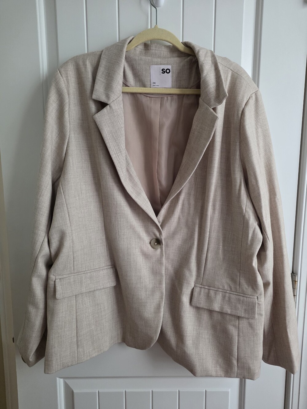 NWOT SO Women's Light Beige Single-Button Notch-Lapel Blazer Plus Size 2X